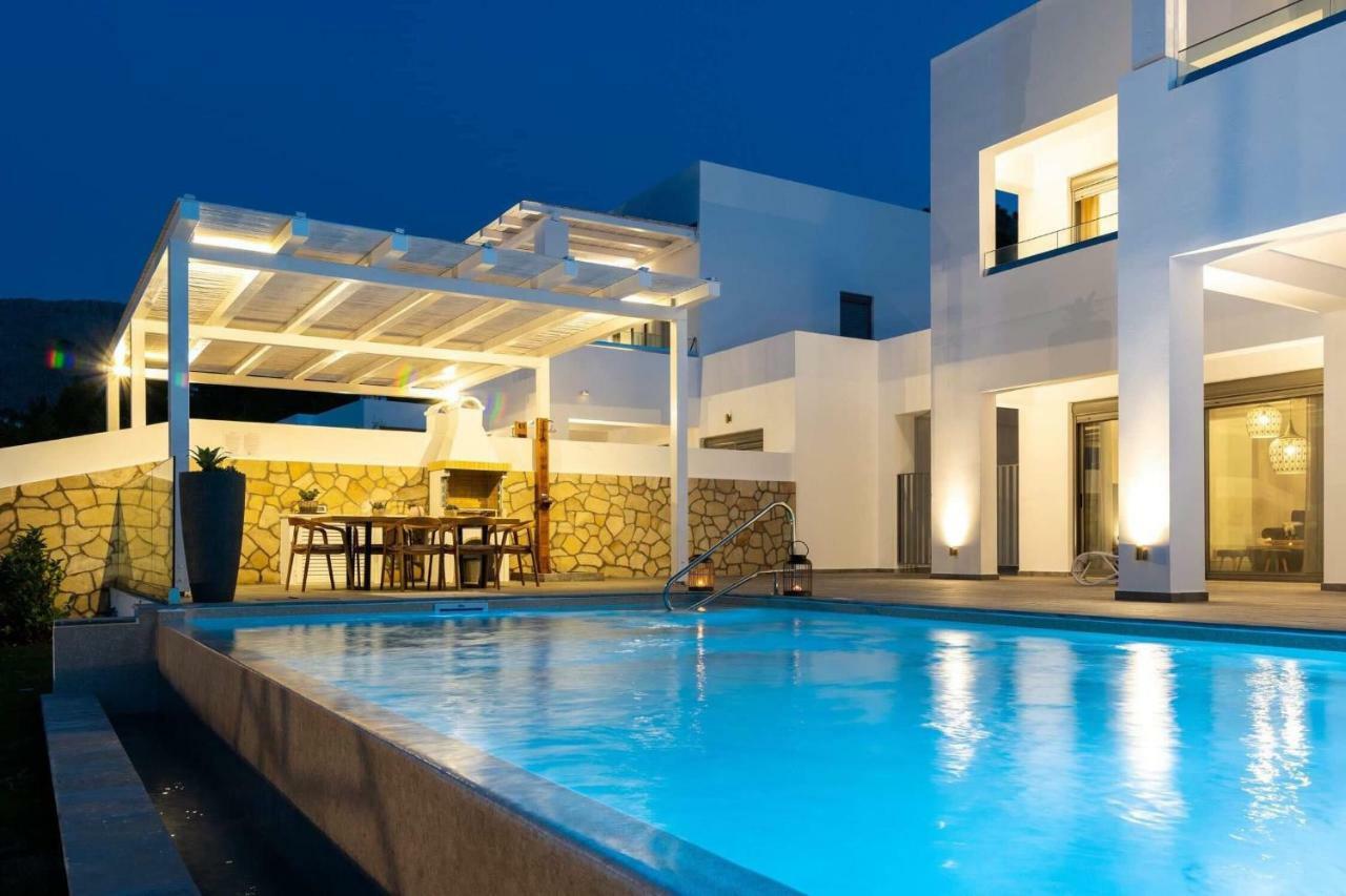 Krini Lindos Luxury Villas מראה חיצוני תמונה